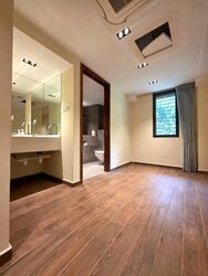Holland Park (D10), Detached #537472951